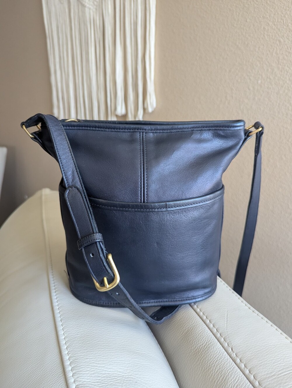 🌹 Coach Blue Leather Bucket Crossbody with Brass Hardware